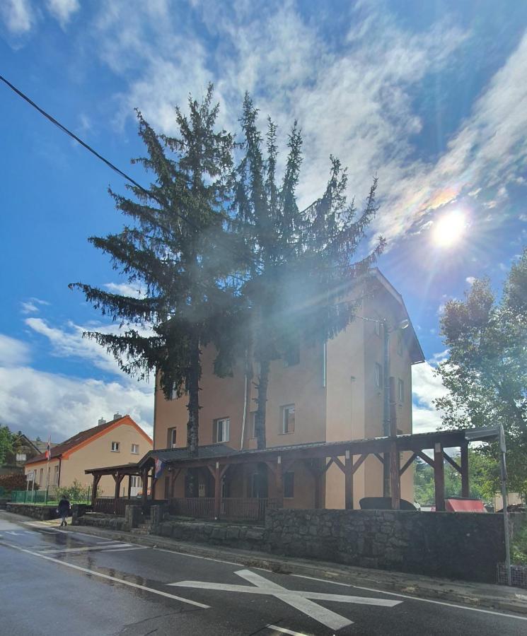 Villa Dijana Gracac  Ngoại thất bức ảnh