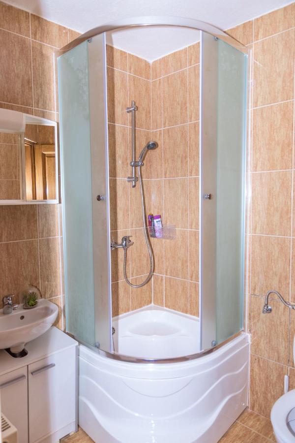 Villa Dijana Gracac  Ngoại thất bức ảnh