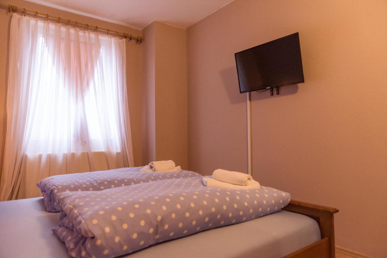 Villa Dijana Gracac  Ngoại thất bức ảnh