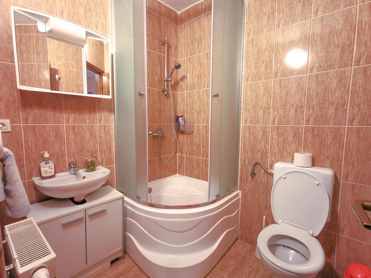 Villa Dijana Gracac  Ngoại thất bức ảnh