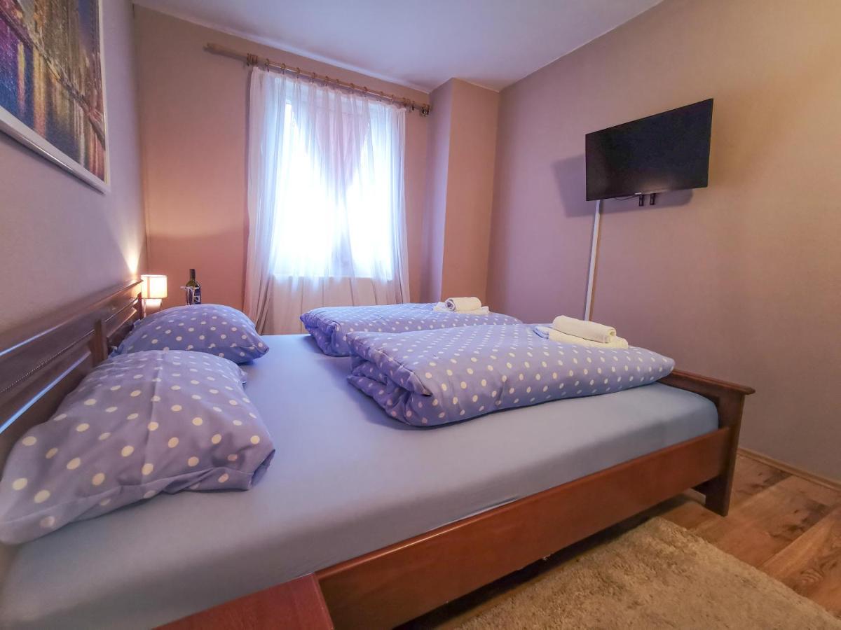 Villa Dijana Gracac  Ngoại thất bức ảnh